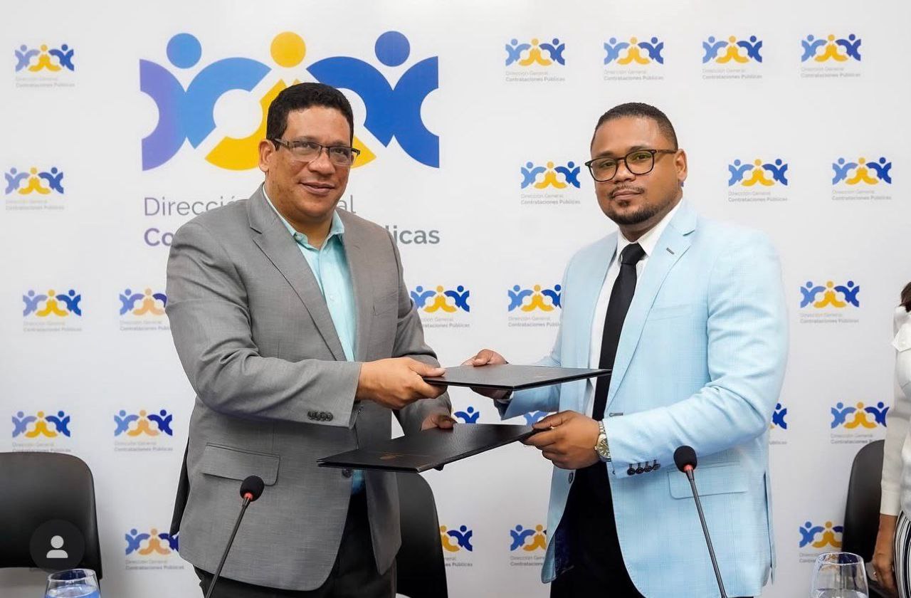 ADOMA y DGCP firman acuerdo para fortalecer la formación jurídica en contrataciones públicas