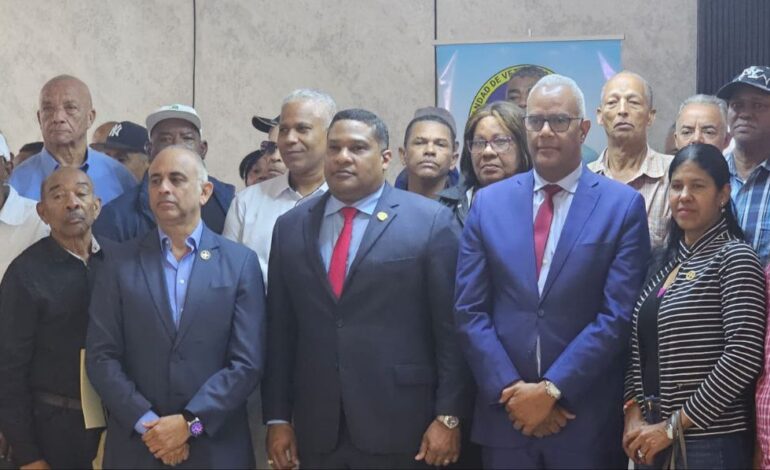 Veteranos de las FFAA y la PN, reciben la Conferencia; «JUAN PABLO DUARTE Y DÍEZ, 182 AÑOS DESPUÉS, MAS NECESARIO QUE NUNCA»